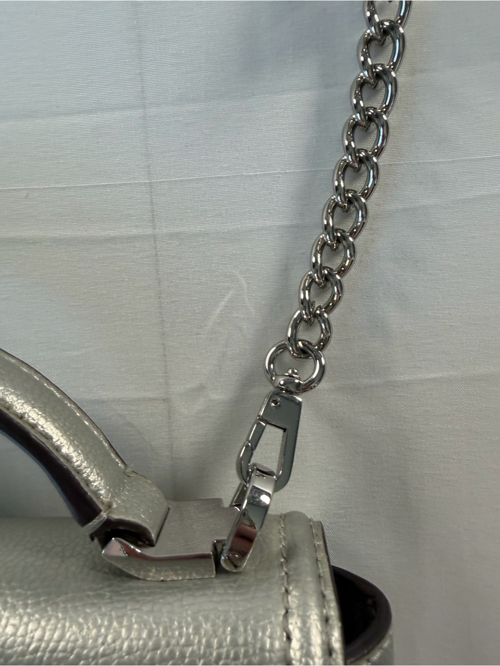 Kate Spade Metallic Silver Massie Patterson Crossbody with removable strap - Picture 3 of 10